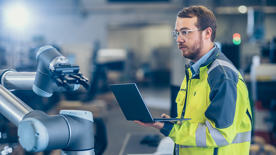 الاستشارات في مجال الأتمتة الصناعية داخل المصانع