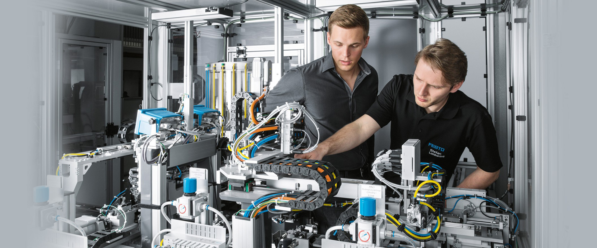 حساسات Festo: دليل اختيار حساسات الموضع والضغط والتفريغ والتدفق