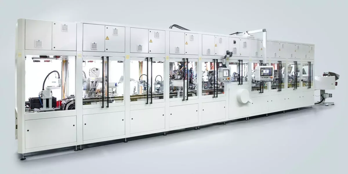 منظومة تجميع واختبار آلية متعددة المحطات طورتها HARTING Applied Technologies
